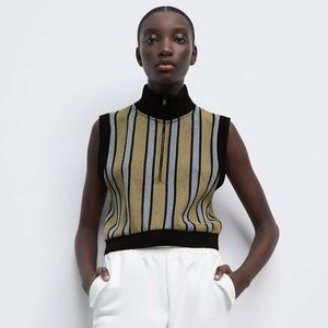 NWOT Zara Zip Top